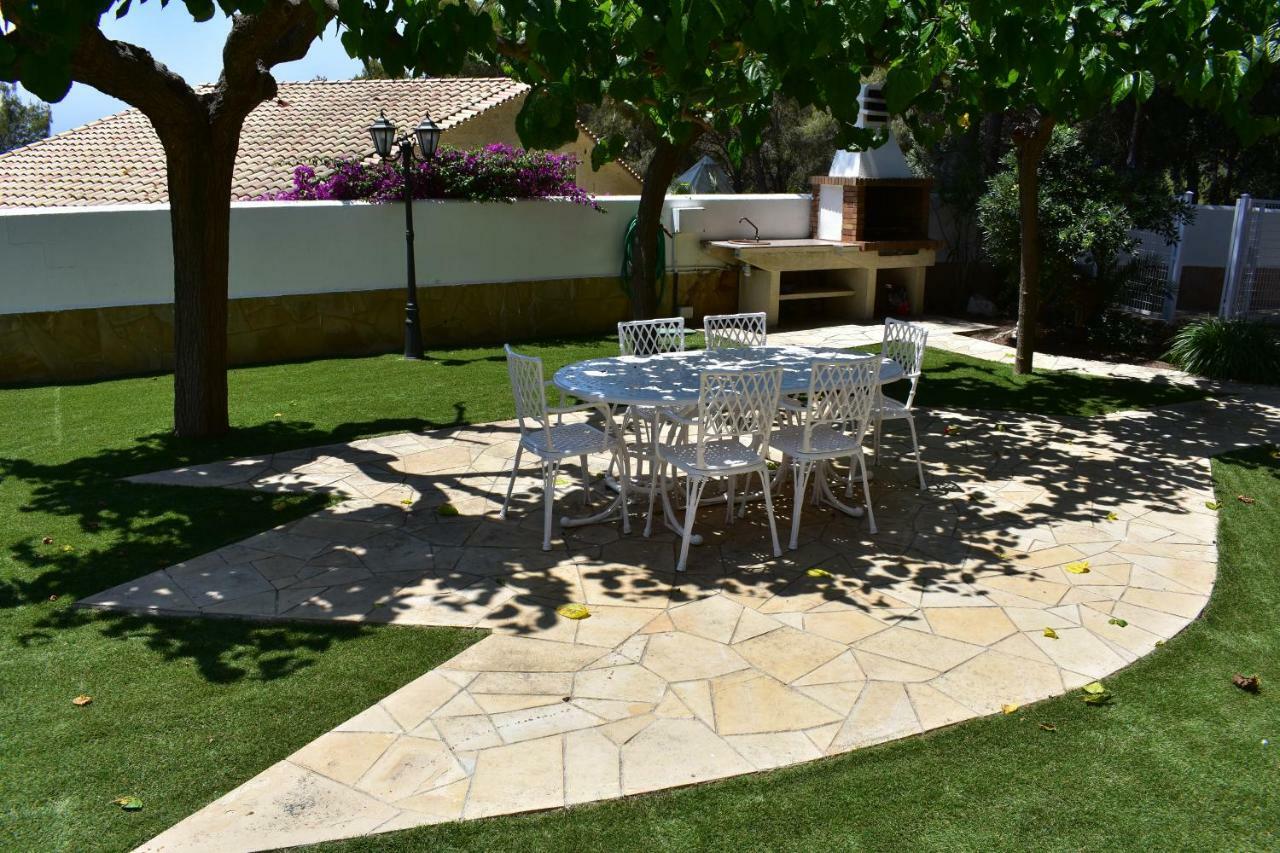 Villa Garden Tarragona Buitenkant foto