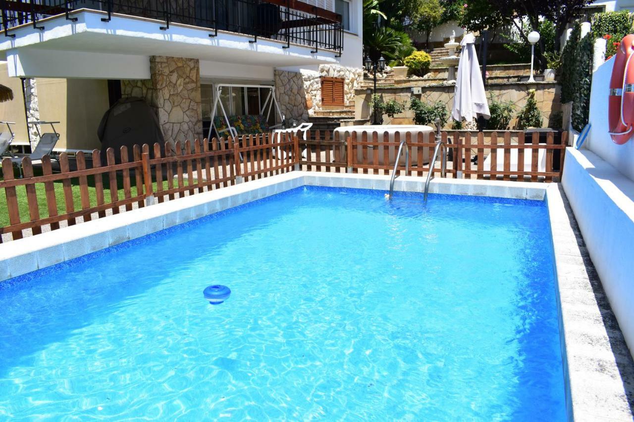 Villa Garden Tarragona Buitenkant foto