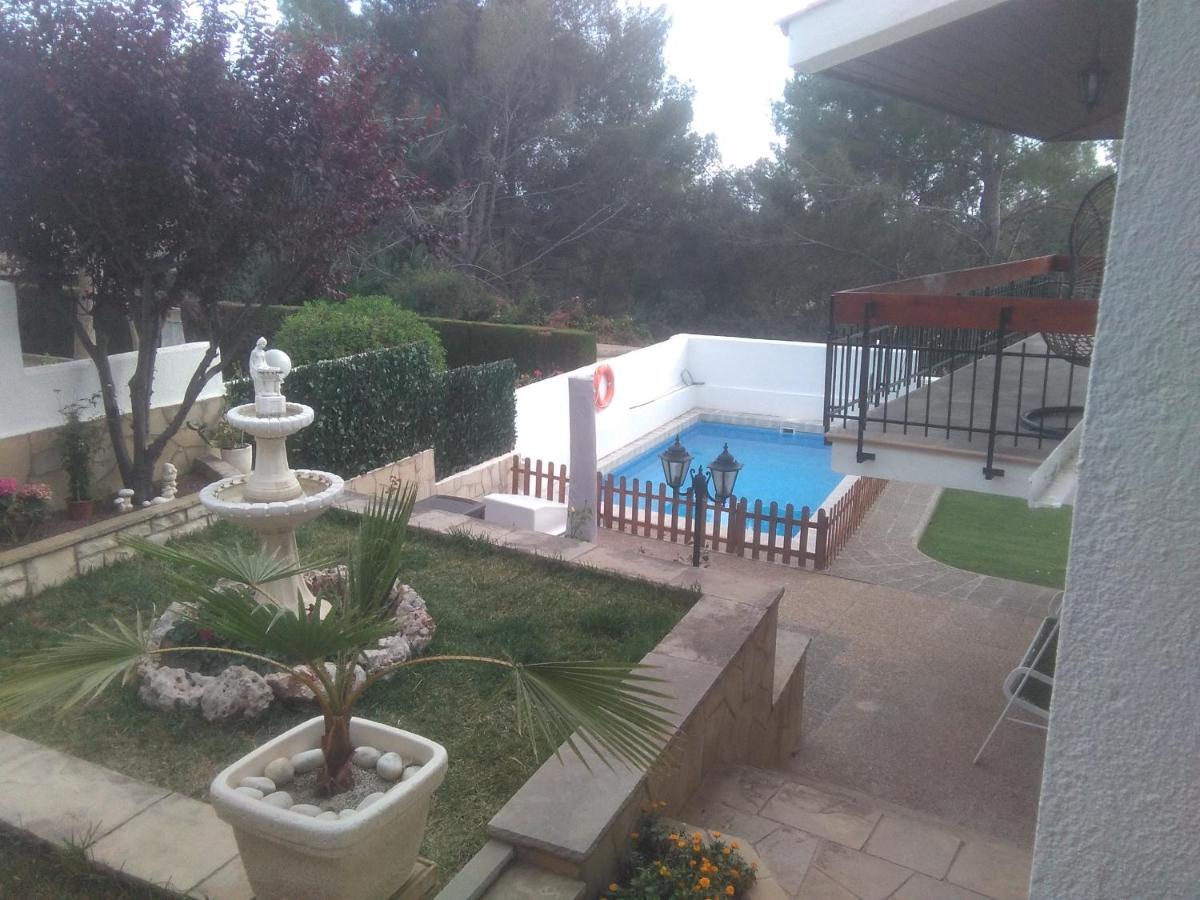 Villa Garden Tarragona Buitenkant foto